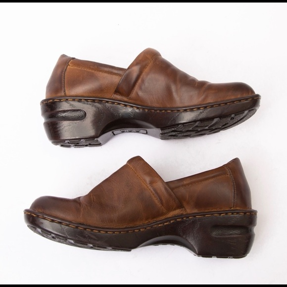 B.O.C by Born distressed brown leather clogs, Peggy style in size 10 - Picture 3 of 6